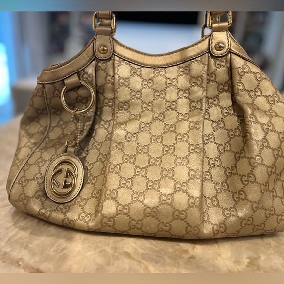 Gucci Sukey in  gold guccissima leather. - Picture 4 of 15